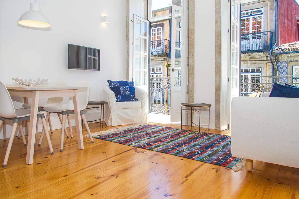 Liiiving In Porto | Blue Flower Apartment Bagian luar foto