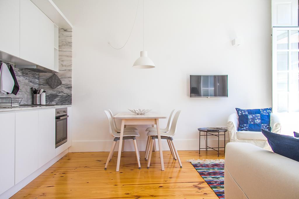 Liiiving In Porto | Blue Flower Apartment Bagian luar foto