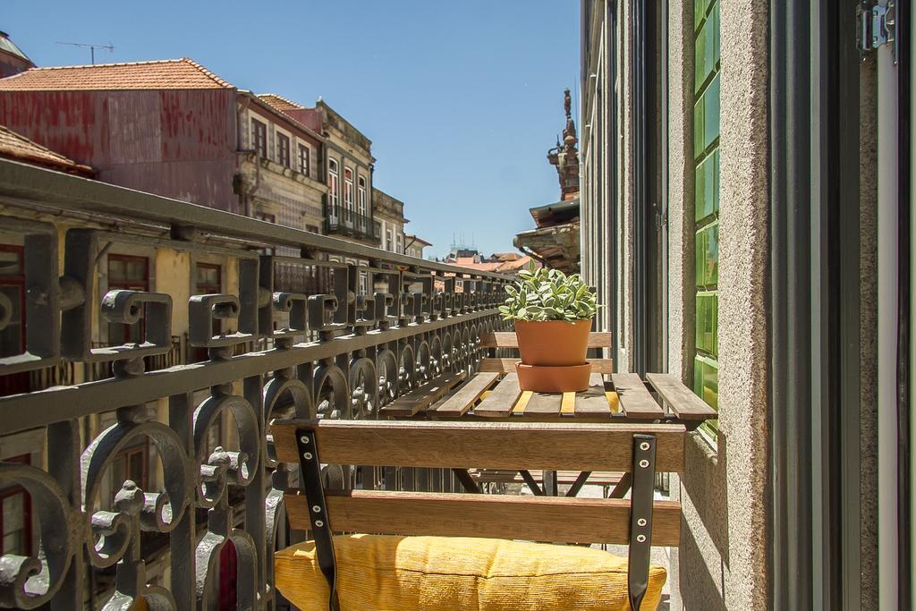 Liiiving In Porto | Blue Flower Apartment Bagian luar foto